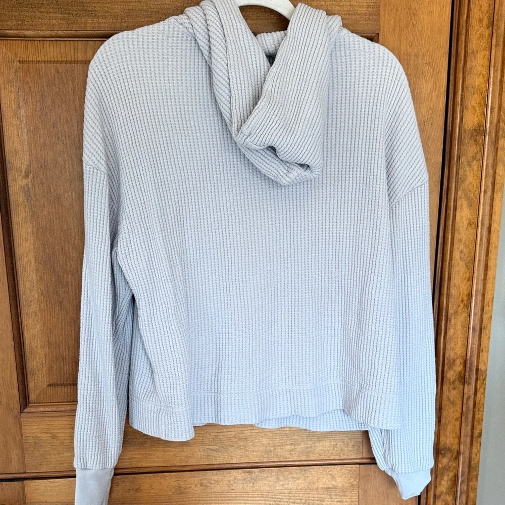 GAP Gray Waffle Knit Hoodie - Medium - Picture 4 of 4